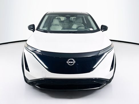 Used 2023 Nissan Ariya FWD image 2