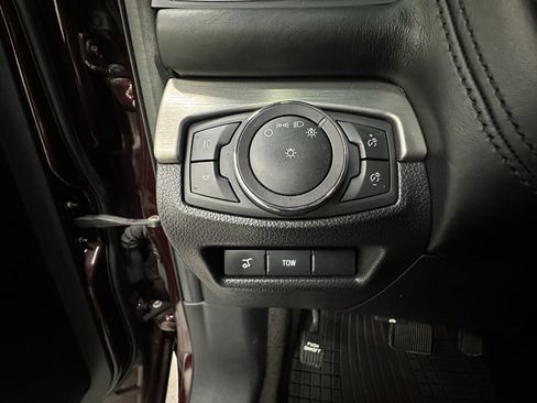 Used 2018 Ford Explorer Platinum AWD/4WD image 26
