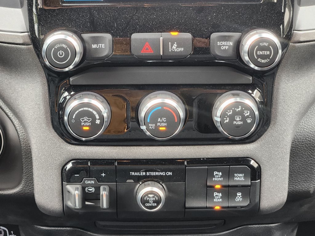 New 2026 RAM 1500 Tradesman AWD/4WD image 20