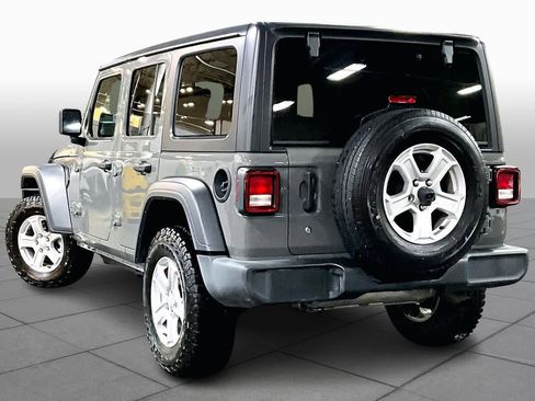 Used 2018 Jeep Wrangler Unlimited Sport S image 11