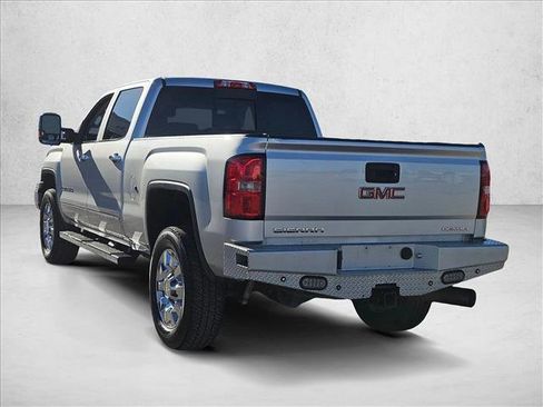 Used 2019 GMC Sierra 2500 Denali w/ Duramax Plus Package image 7