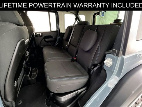 Used 2025 Jeep Wrangler Unlimited Rubicon 4xe AWD/4WD image 34