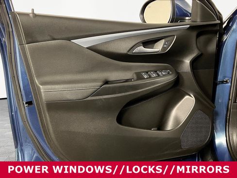 Used 2025 Buick Envista Preferred w/ Convenience I Package FWD image 18