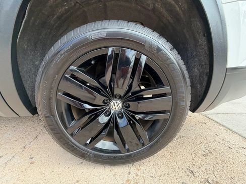 Used 2019 Volkswagen Atlas SE FWD image 28