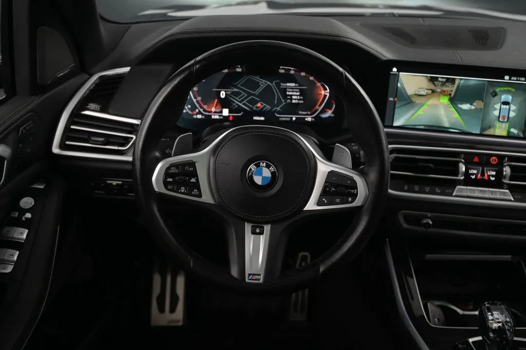 Used 2021 BMW X7 xDrive40i w/ M Sport Package AWD/4WD image 39