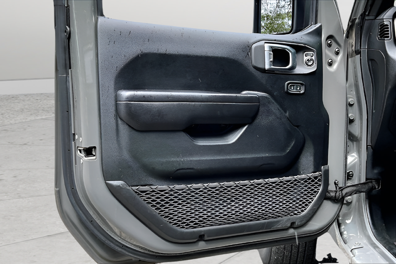 Used 2021 Jeep Wrangler Unlimited Sport AWD/4WD image 16