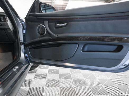 Used 2011 BMW M3 Coupe image 23