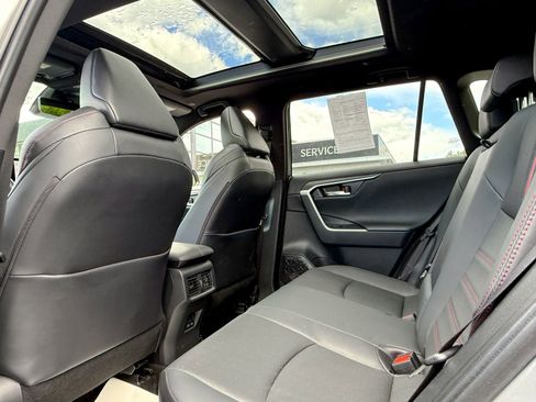 Used 2023 Toyota RAV4 XSE w/ Premium Package AWD/4WD image 38