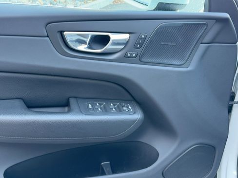 Used 2019 Volvo XC60 T5 Inscription w/ Protection Package Premier image 13