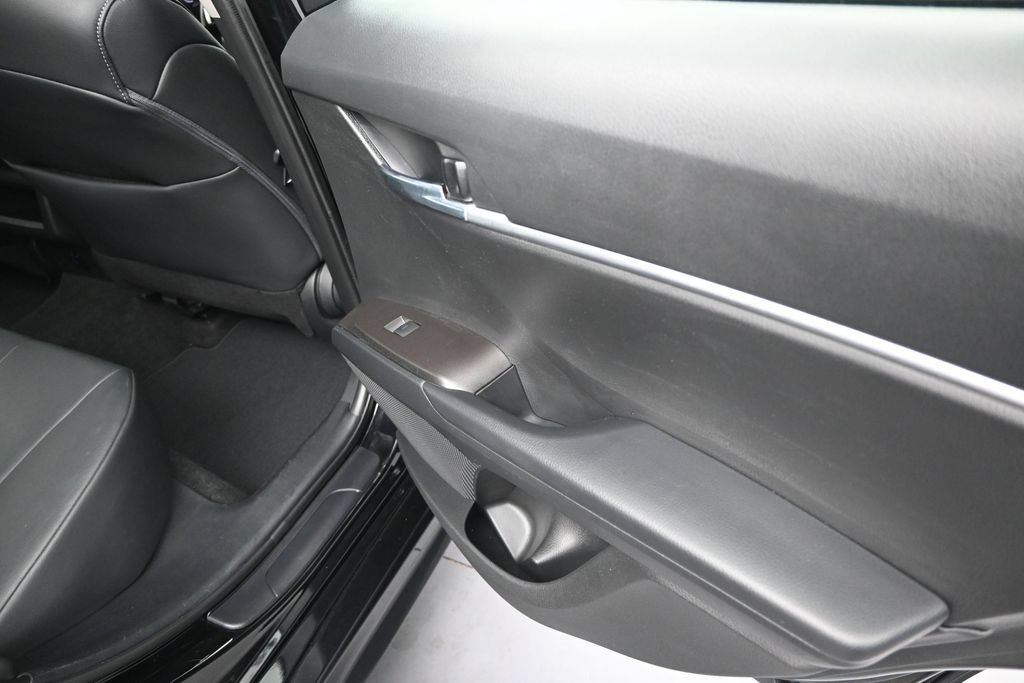 Used 2023 Toyota Camry SE FWD image 21