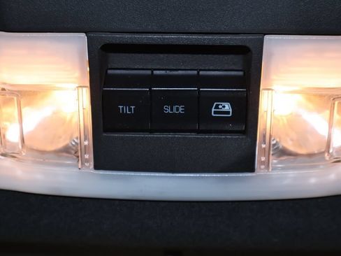 Used 2014 Ford F450 Platinum w/ Platinum Package AWD/4WD image 34