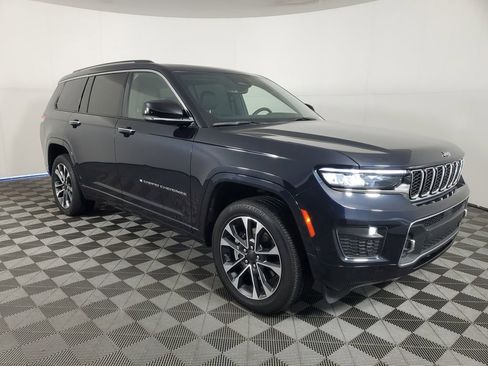 Used 2023 Jeep Grand Cherokee L Overland w/ Trailer Tow Group (B) image 2