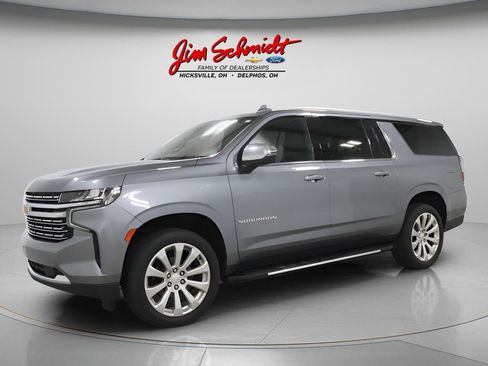 Used 2021 Chevrolet Suburban Premier AWD/4WD image 2