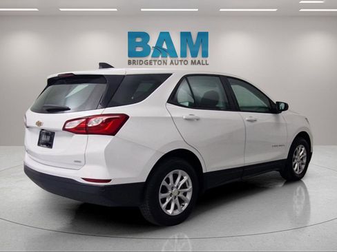 Certified 2021 Chevrolet Equinox LS image 7