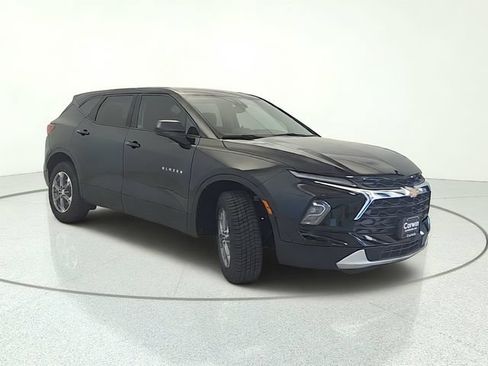Used 2025 Chevrolet Blazer LT AWD/4WD image 8