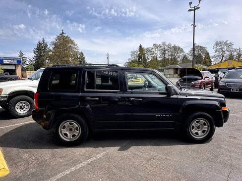 Used 2012 Jeep Patriot Sport FWD image 7