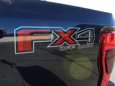 Used 2022 Ford F250 Lariat w/ Lariat Value Package image 11