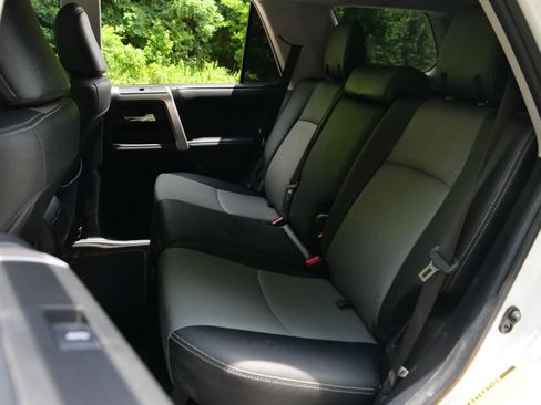 Used 2020 Toyota 4Runner SR5 Premium AWD/4WD image 23