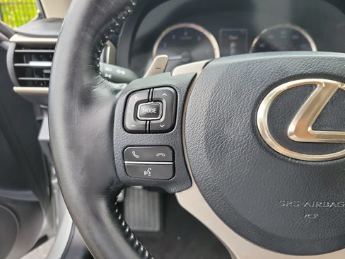 Used 2017 Lexus IS 200t RWD image 30