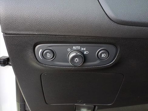 Certified 2021 Buick Encore GX Preferred w/ LPO, Trailering Package image 18