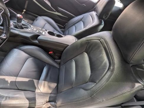 Used 2019 Chevrolet Camaro SS RWD image 15