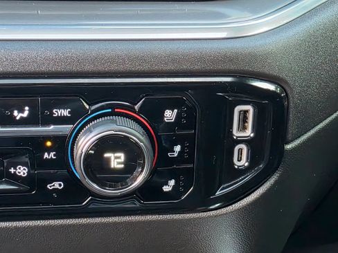 Used 2024 Chevrolet Silverado 2500 High Country w/ Technology Package AWD/4WD image 20