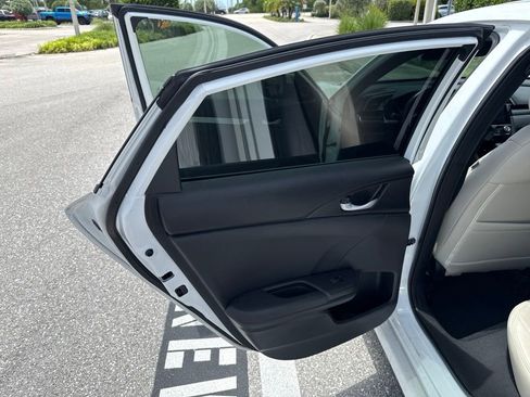 Used 2021 Honda Civic Sport image 26