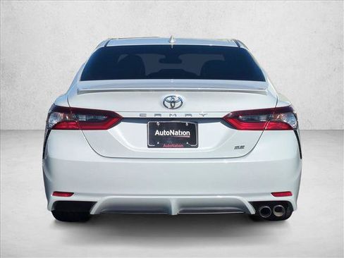 Used 2023 Toyota Camry SE FWD image 7