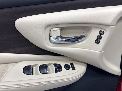 Used 2024 Nissan Murano Platinum w/ Cargo Package image 27