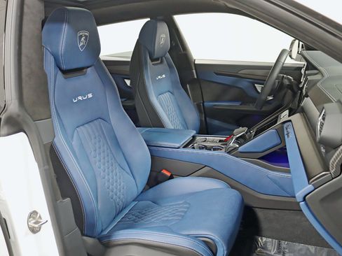 Used 2024 Lamborghini Urus S image 34