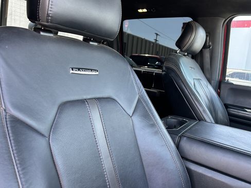 Used 2015 Ford F150 Platinum w/ Equipment Group 701A Luxury AWD/4WD image 13