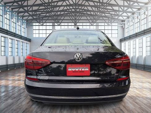 Used 2019 Volkswagen Passat 2.0T Wolfsburg FWD image 4