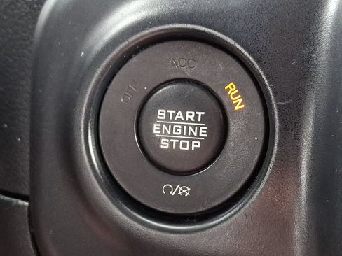 Used 2018 Jeep Wrangler Unlimited Sport S AWD/4WD image 23