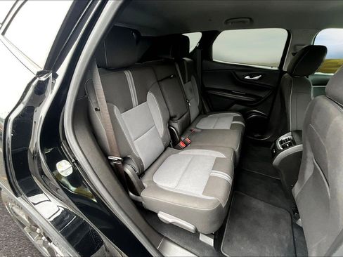 Used 2023 Chevrolet Blazer LT image 16