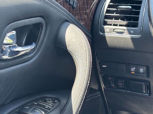 Used 2019 Nissan Armada SL w/ Premium Package AWD/4WD image 26