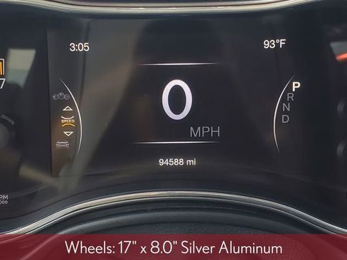 Used 2019 Jeep Grand Cherokee Laredo image 18