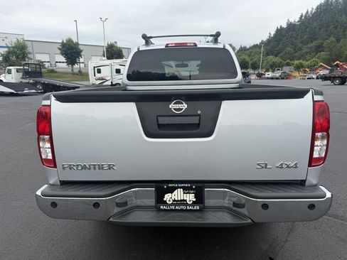 Used 2013 Nissan Frontier SL AWD/4WD image 8