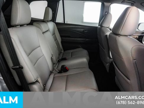 Used 2023 Honda Passport EX-L image 19