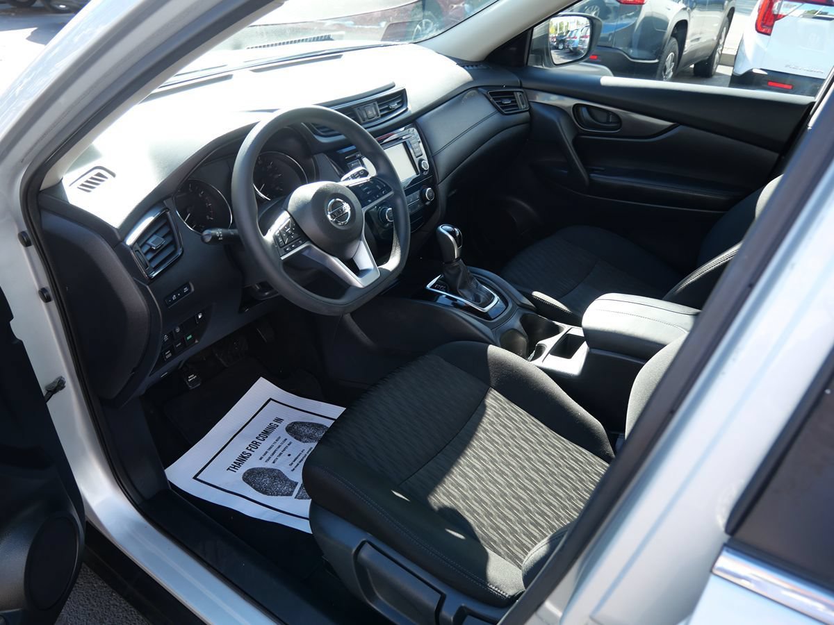 Used 2019 Nissan Rogue S AWD/4WD image 9