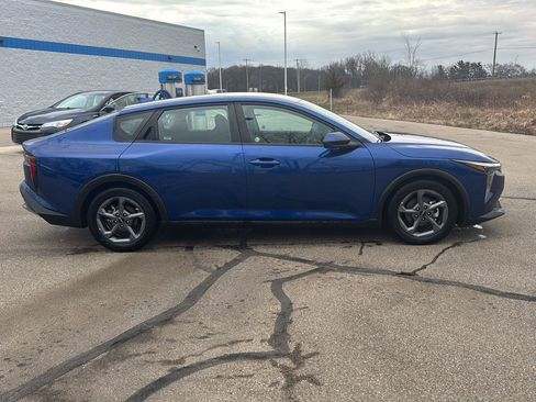 Used 2025 Kia K4 LXS image 7