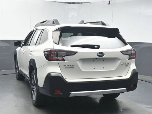 Used 2023 Subaru Outback Limited XT image 6