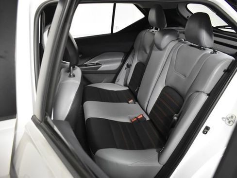 Certified 2023 Nissan Kicks SR w/ SR Premium Package FWD image 28
