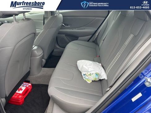 Used 2022 Hyundai Elantra SEL FWD image 10
