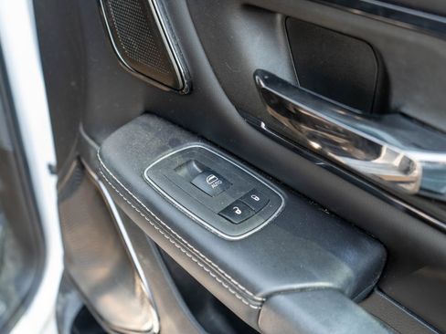 Used 2023 RAM 1500 Limited AWD/4WD image 11