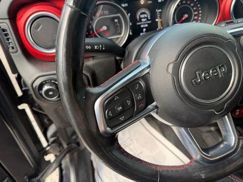 Used 2019 Jeep Wrangler Unlimited Rubicon w/ Advanced Safety Group AWD/4WD image 16
