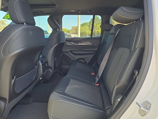 New 2026 Jeep Grand Cherokee Laredo X AWD/4WD image 13
