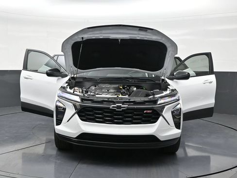 Used 2025 Chevrolet Trax ACTIV w/ Driver Confidence Package FWD image 30