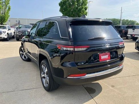 Certified 2023 Jeep Grand Cherokee Limited AWD/4WD image 8