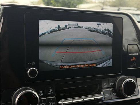 Certified 2024 Toyota Highlander LE image 16