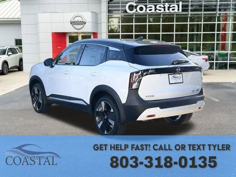 New 2026 Nissan Kicks SR w/ SR Premium Package FWD image 7